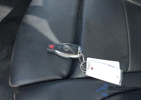 2017 Mercedes-Benz C 300 из США, поврежденный, VIN 55SWF4JB0HU198610